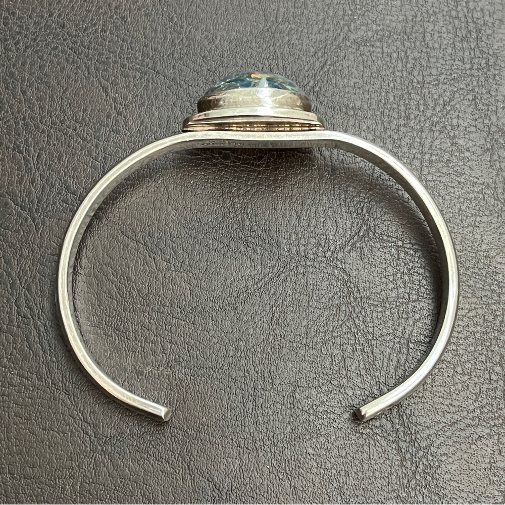 Vintage Taxco Mexico sterling silver and dichroic glass cuff bracelet - Picture 5 of 7